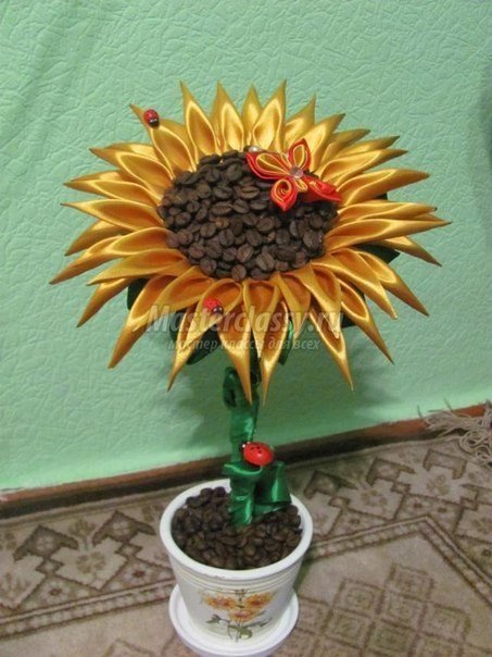 Sunflower topiary