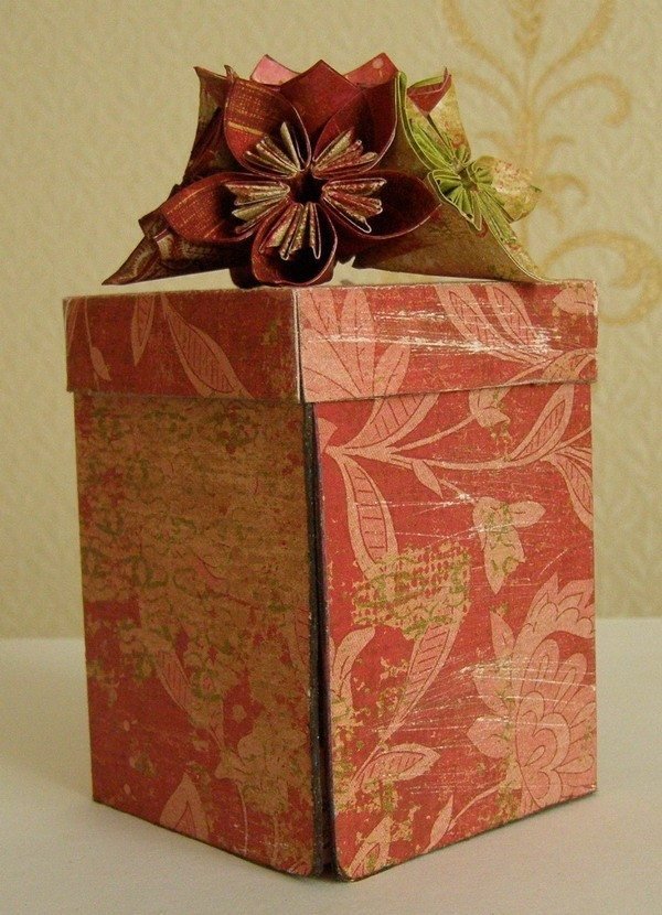 Decorate a box - Simple Craft Idea