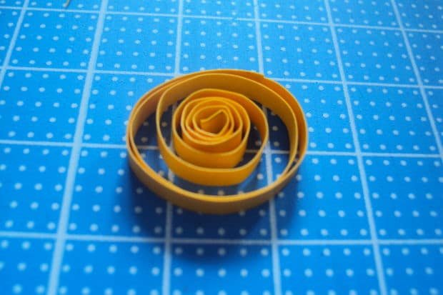  a quilling vase