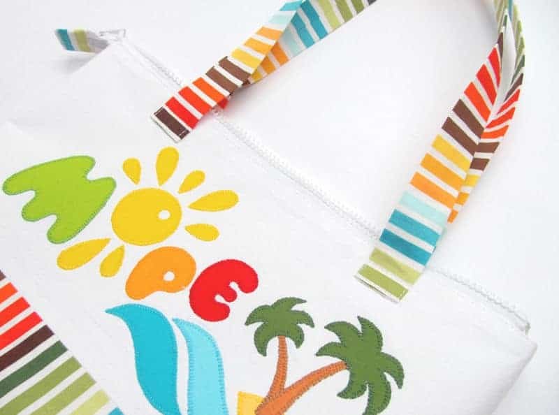 beach bag and panama for girls