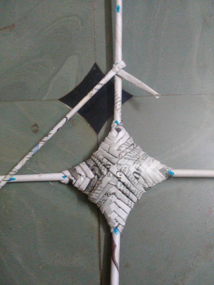 How to make wall hanging from newspaper roll - Simple 