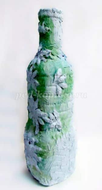 vase with stucco decoration