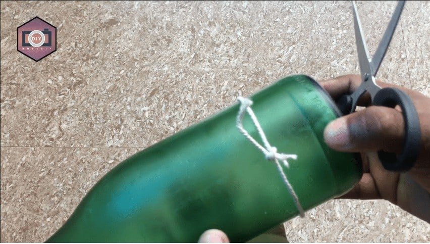 glass bottle using perfume spray