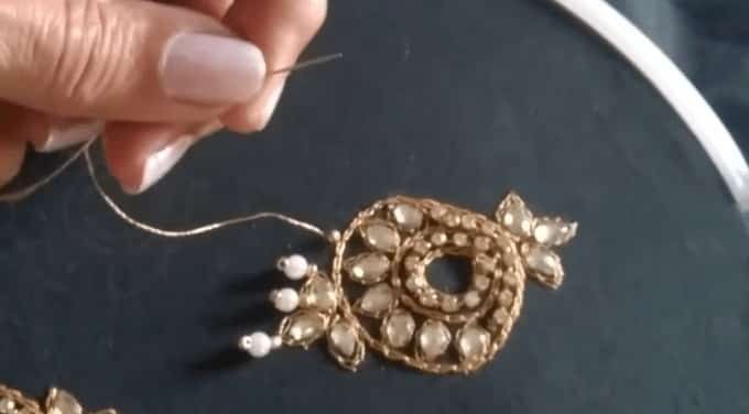Jewellery embroidery