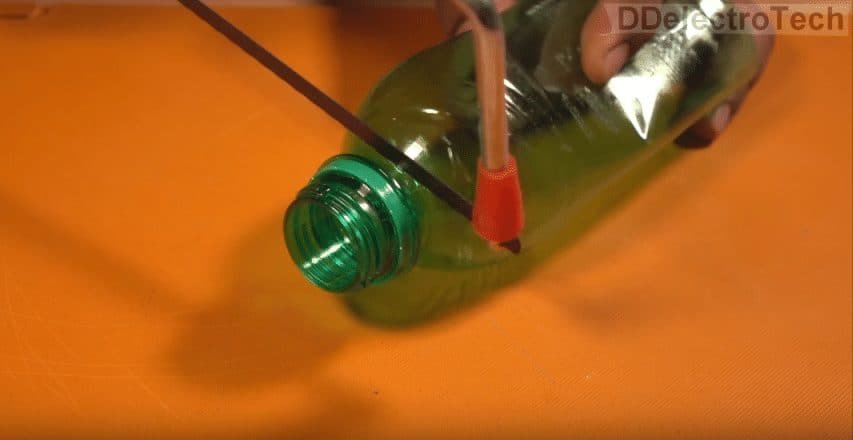  flying airplane using plastic bottle 