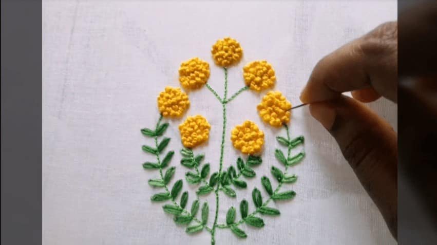 embroidery design on kurthi 