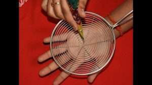 Simple mehndi design with the help of kitchen utensils