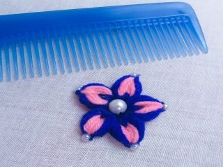 flower making trick with hair comb