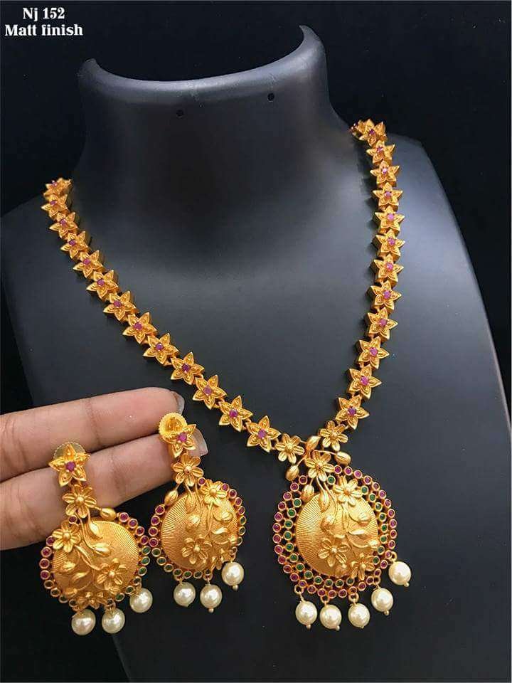 Gold Necklace Designs