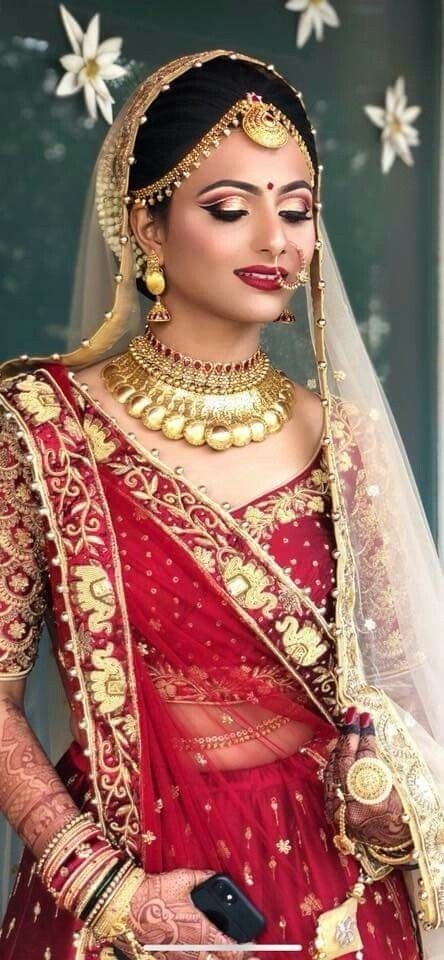 Bridal gold necklace