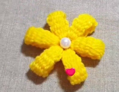 woolen thread craft flowers