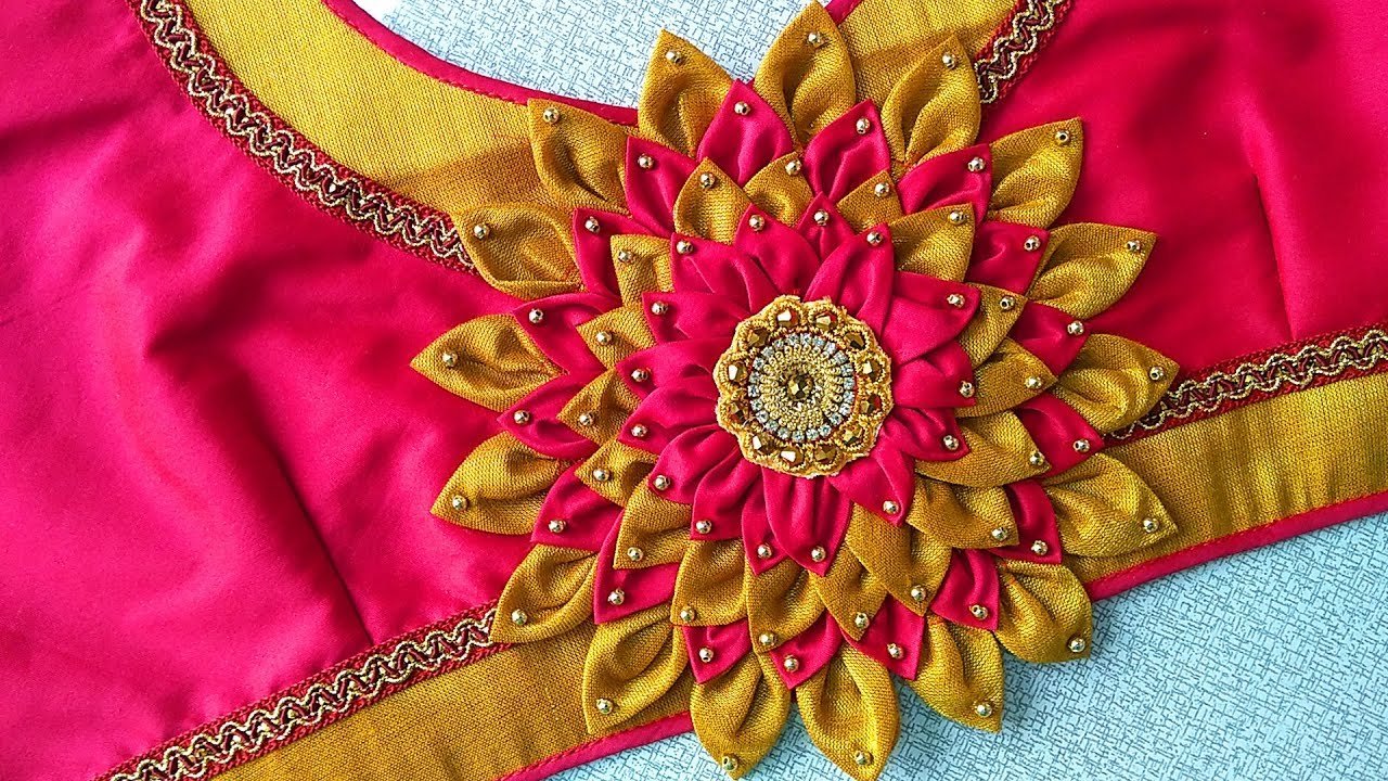 Evergreen and trendy saree blouse back design – Simple Craft Ideas