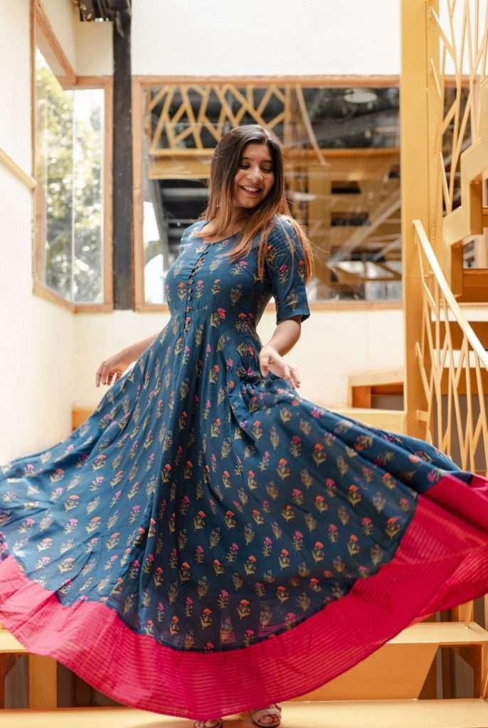 Simple long kurti design