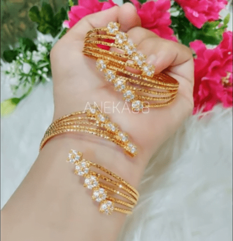 gold bangle design