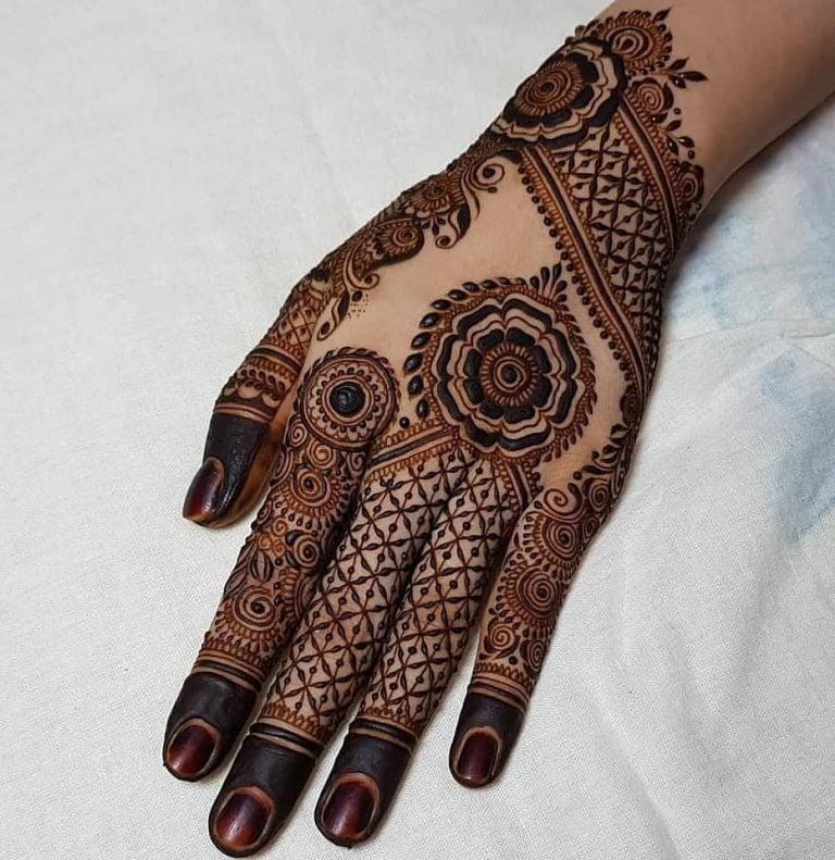 Beautiful mehndi designs for hand