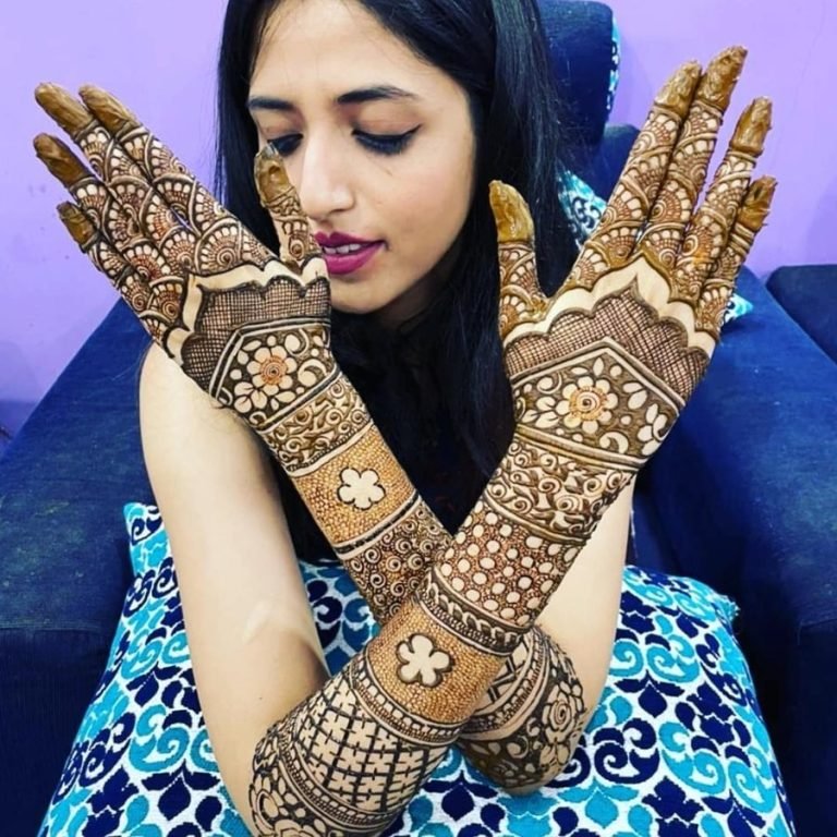 Bridal hand mehndi design
