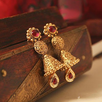 Gold jhumka earring designs