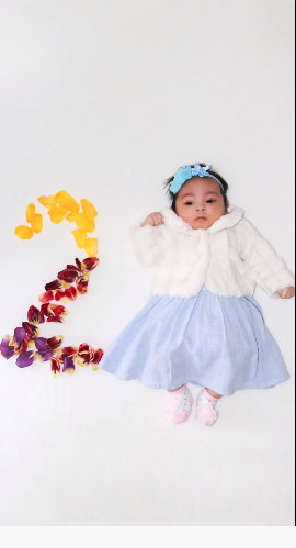 Baby Monthly Photo shoot idea