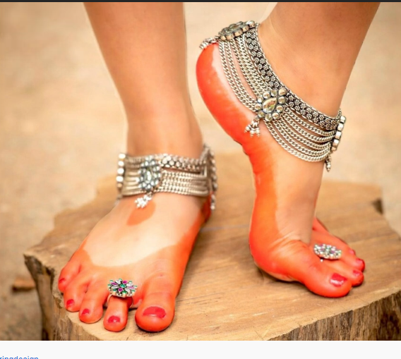 silver anklet design