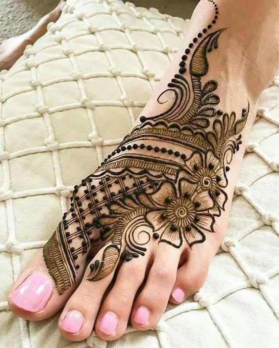 Foot mehndi designs