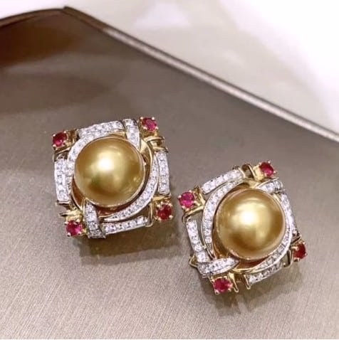Pearl Round Floral Studs Earrings Design