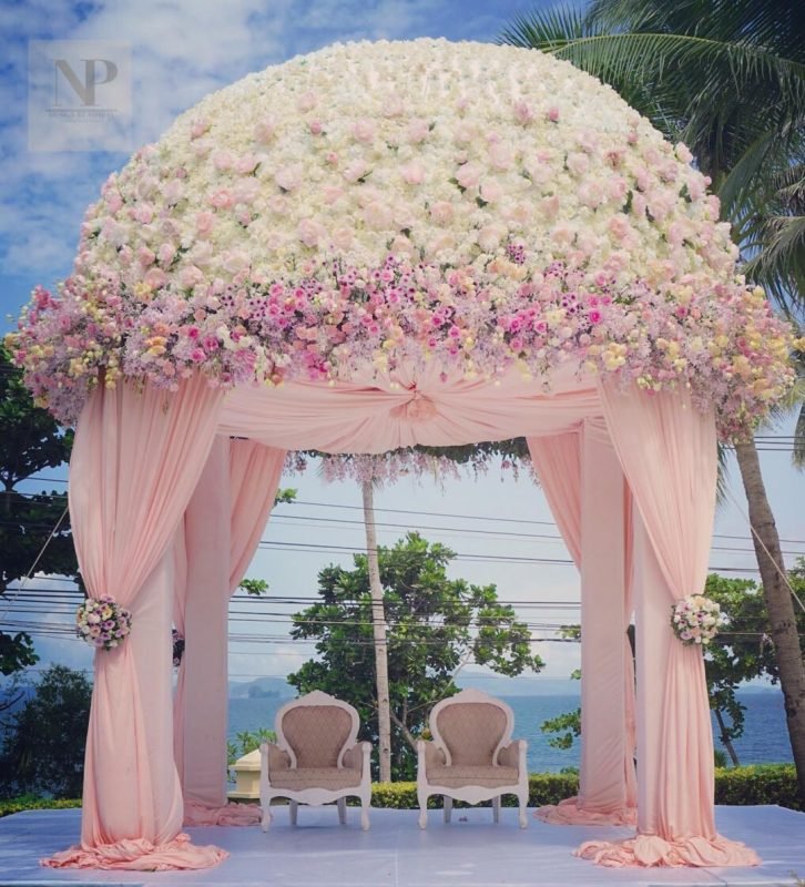 The Most Beautiful Floral Mandaps We’ve Ever Seen!
