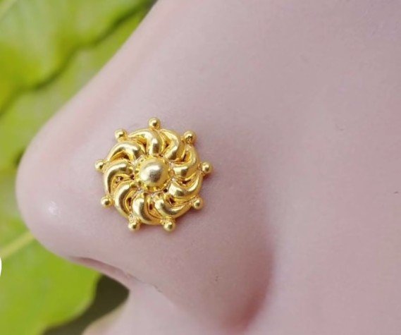 gold Nose pin design