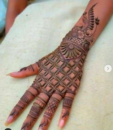 Latest and trending arabic mehndi designs 11