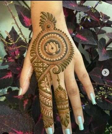 Latest and trending arabic mehndi designs 3