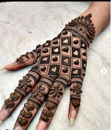 Latest and trending arabic mehndi designs 9