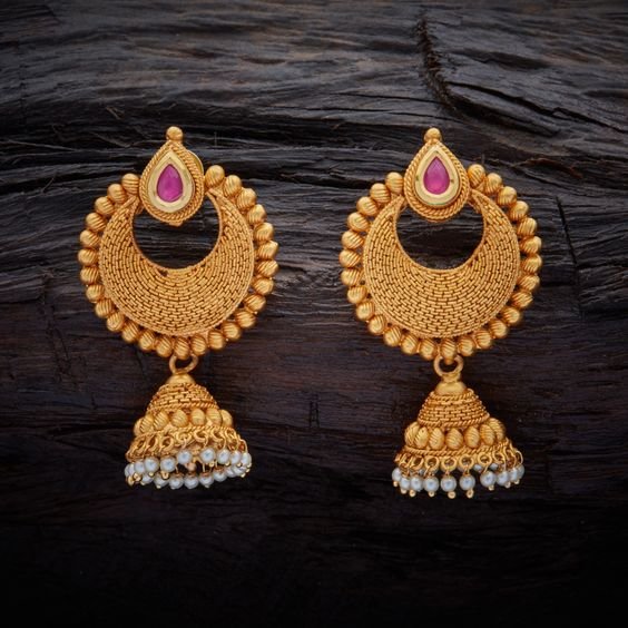 Exquisite gold earrings for modern brides - Simple Craft Ideas