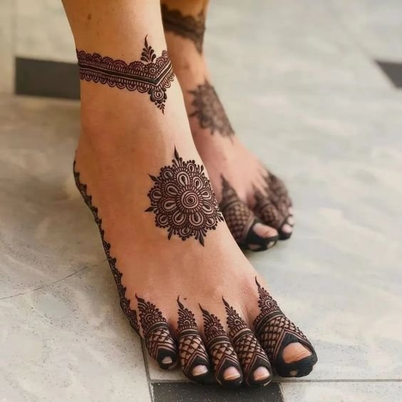 Feet mehndi design (17)