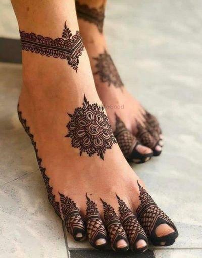 Feet mehndi design (5)