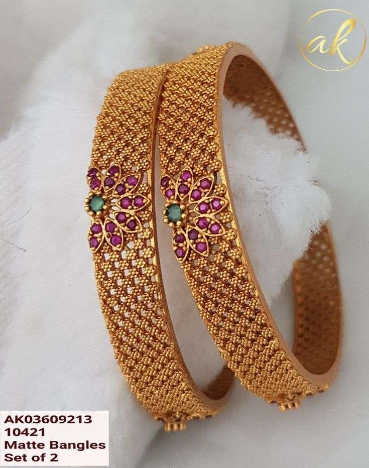 22Kt Gold Bangle Kada pair (2)