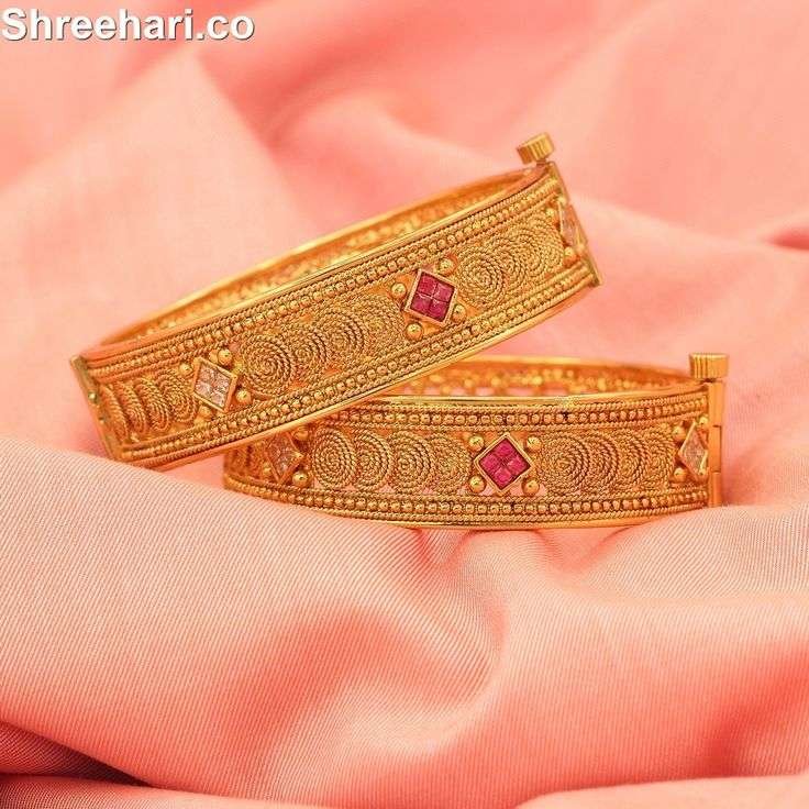 22Kt Gold Bangle Kada pair (4)