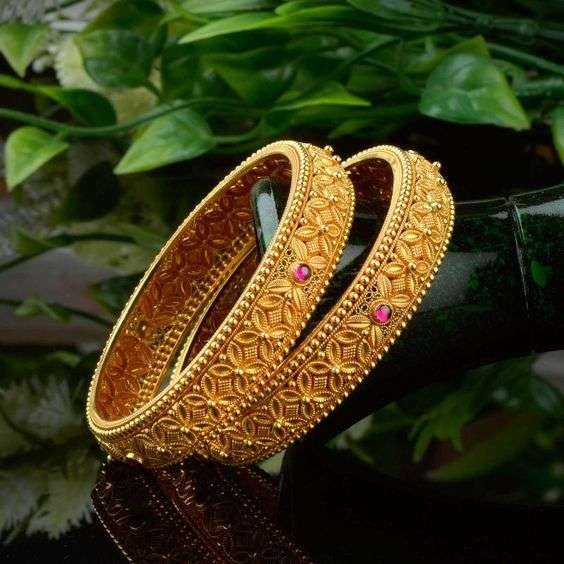 22Kt Gold Bangle Kada pair (6)