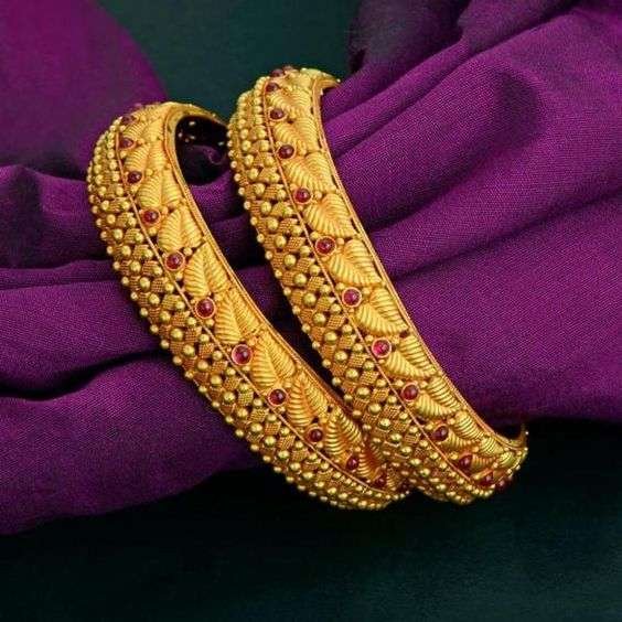 22Kt Gold Bangle Kada pair (7)