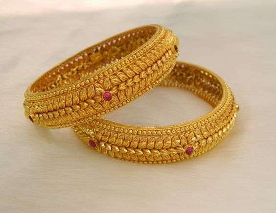 22Kt Gold Bangle Kada pair (8)