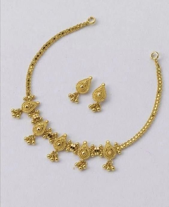 Designer light weight gold necklaces (1)