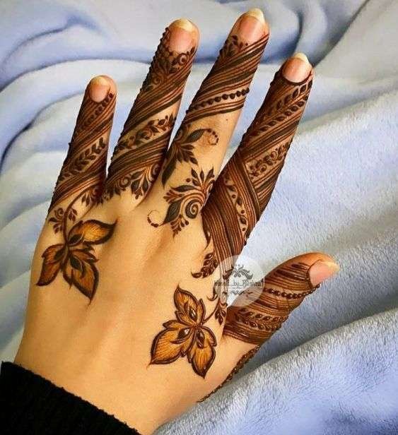 Simple Finger Mehndi (9)