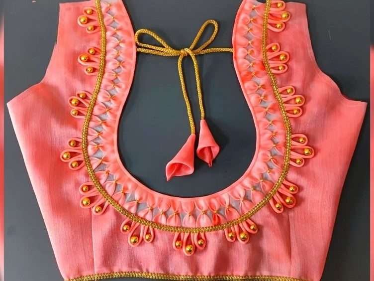 Very Beautiful Patchwork Blouse Back Neck Design (1)