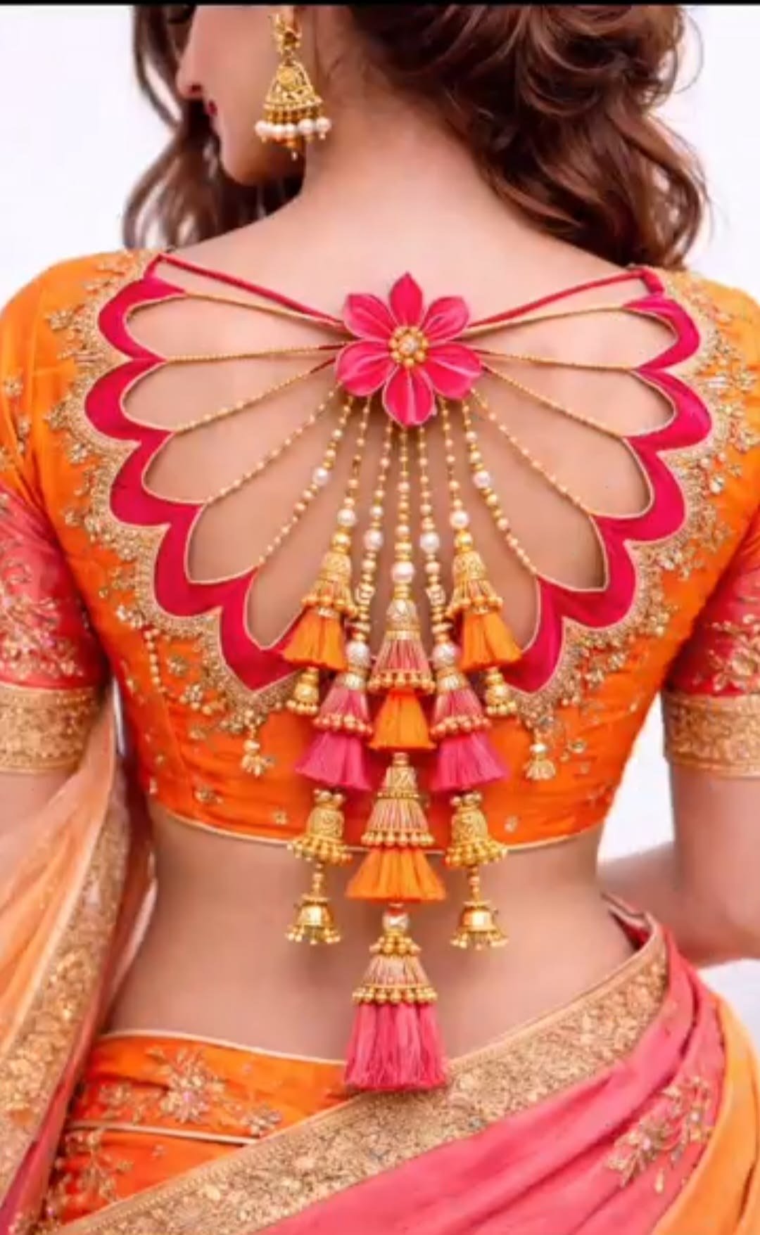 Beautiful Blouse Designs – Latest Stylish Blouse Design Ideas for Saree Beautiful Blouse Designs 7