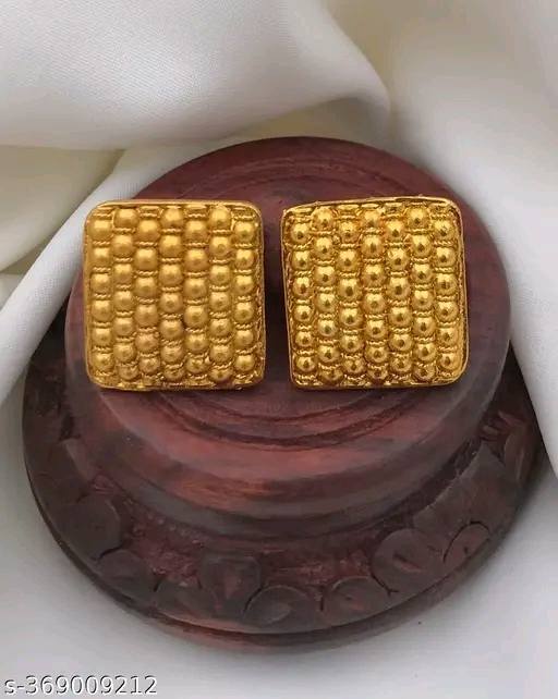 Beautiful Stud Earrings 3