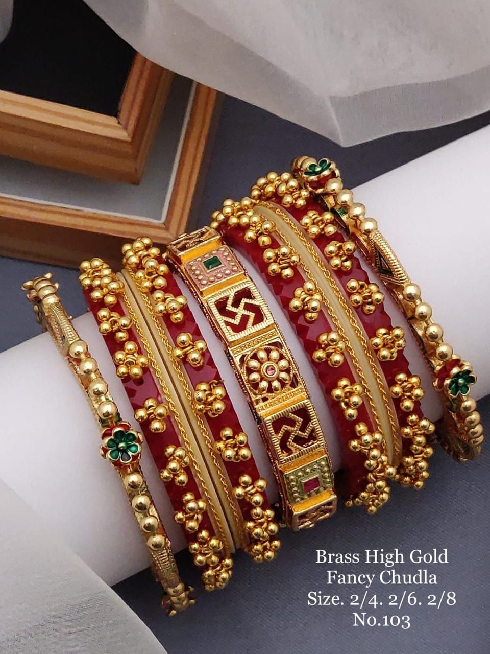 Chure Pola Stylish Gold Bangles 9