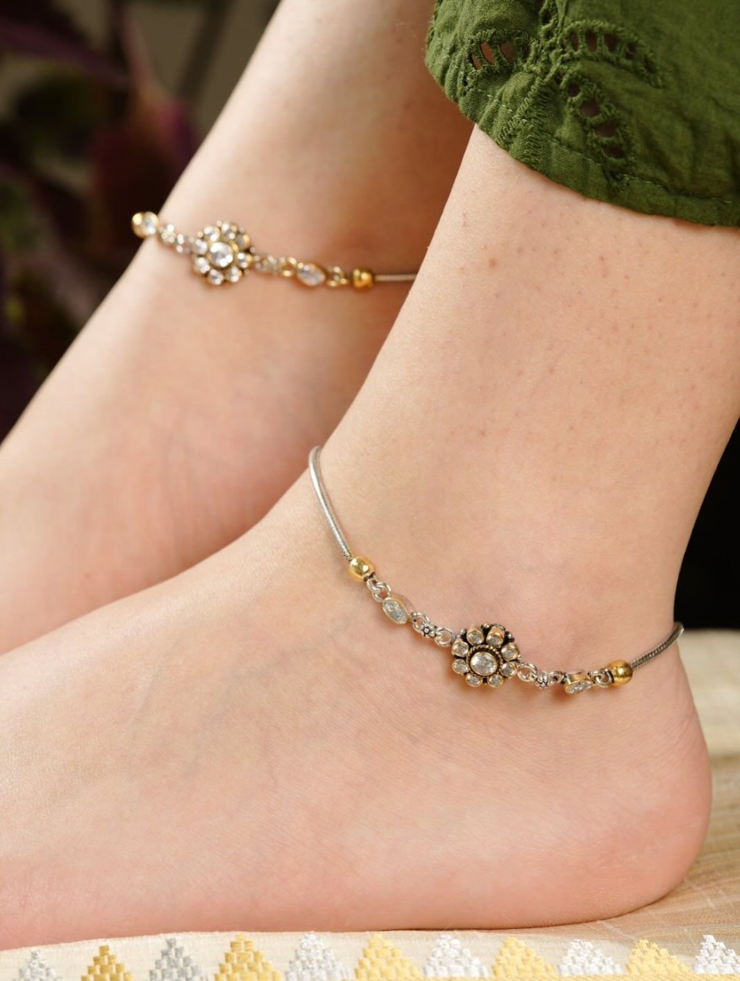 Stylish Anklet Designs – Elegant & Trendy Payal Designs for Women Stylish Anklet Designs 7