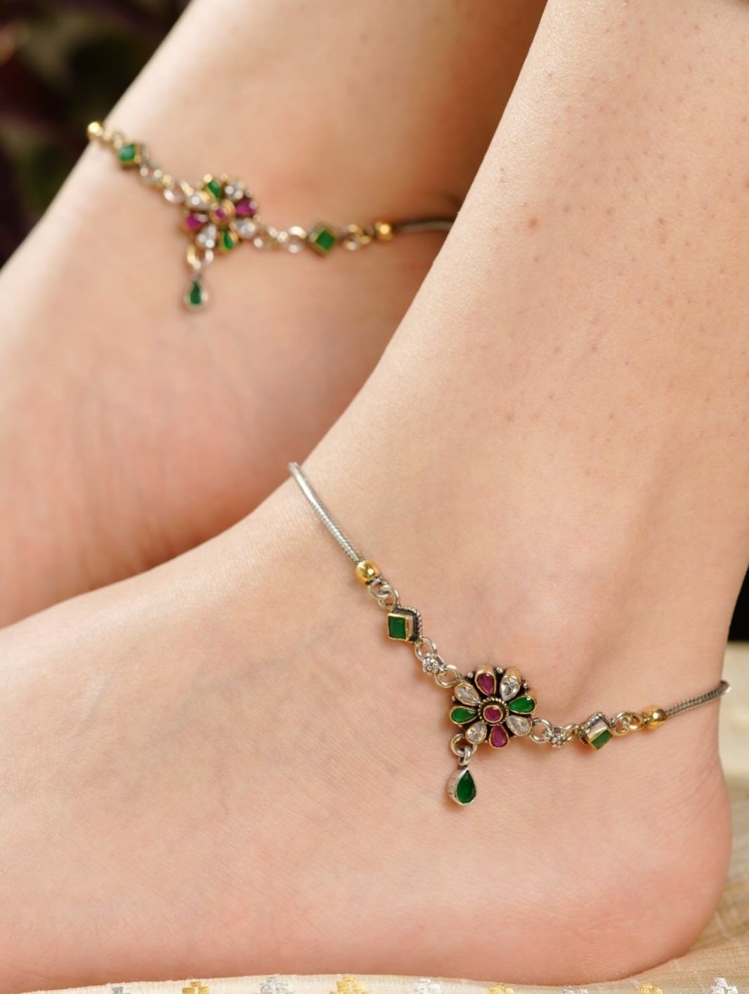 Stylish Anklet Designs – Elegant & Trendy Payal Designs for Women Stylish Anklet Designs 8
