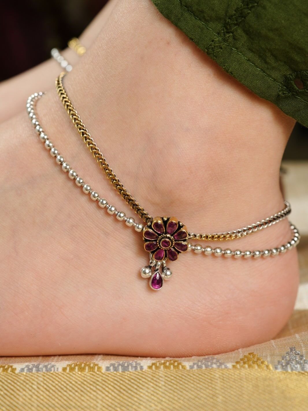 Stylish Anklet Designs – Elegant & Trendy Payal Designs for Women Stylish Anklet Designs 9