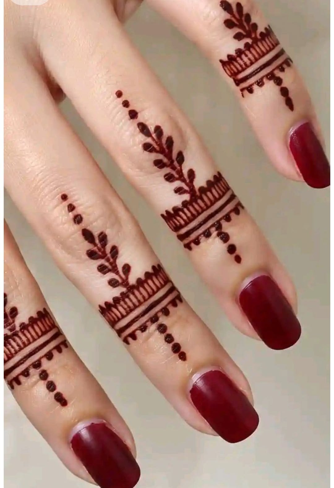 Elegant Finger Mehndi Designs 11