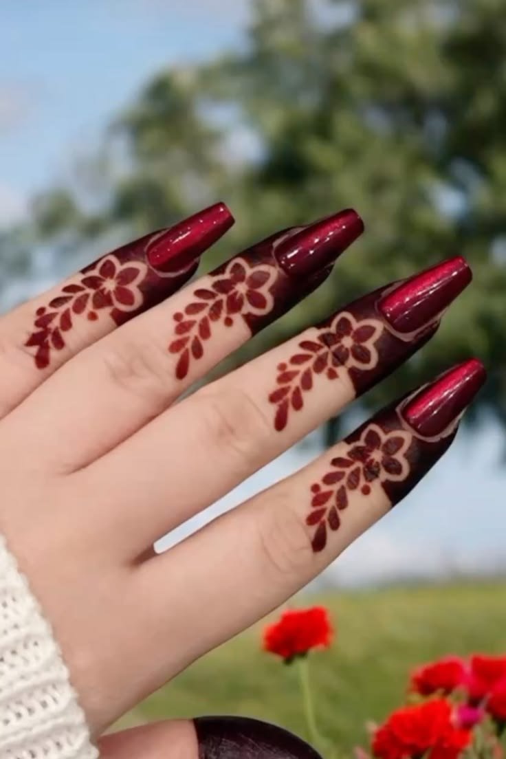 Elegant Finger Mehndi Designs 2