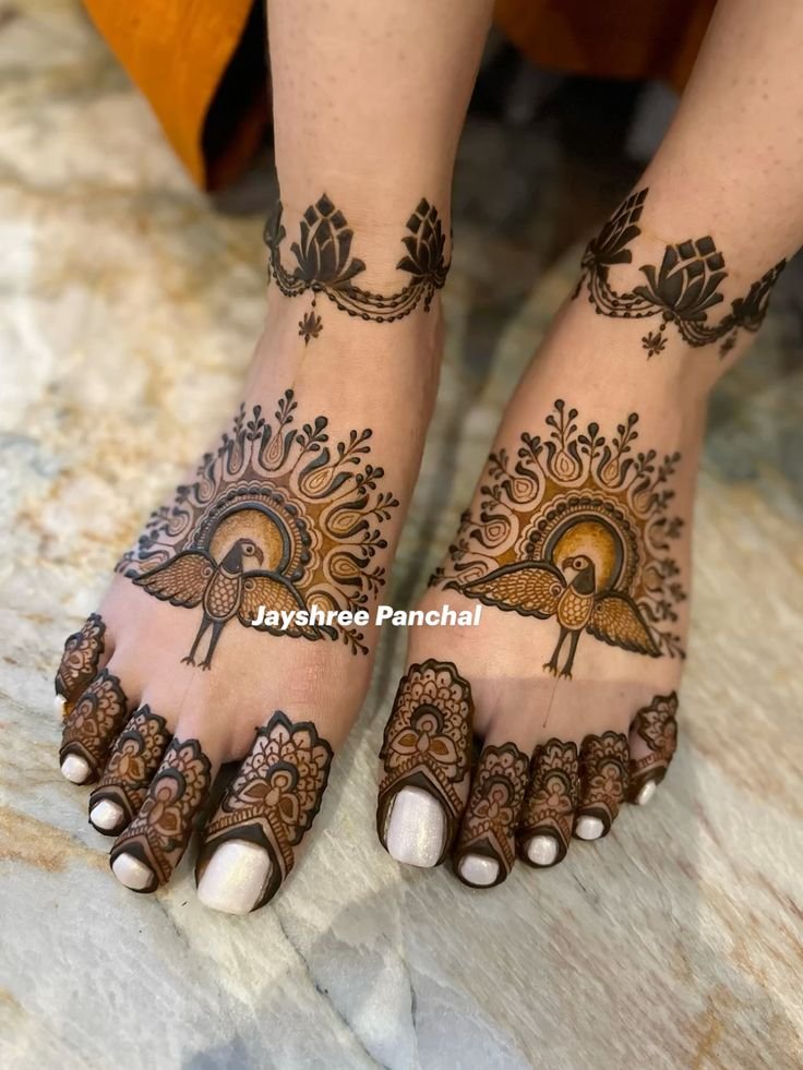 Stunning Peacock Foot Mehndi 1